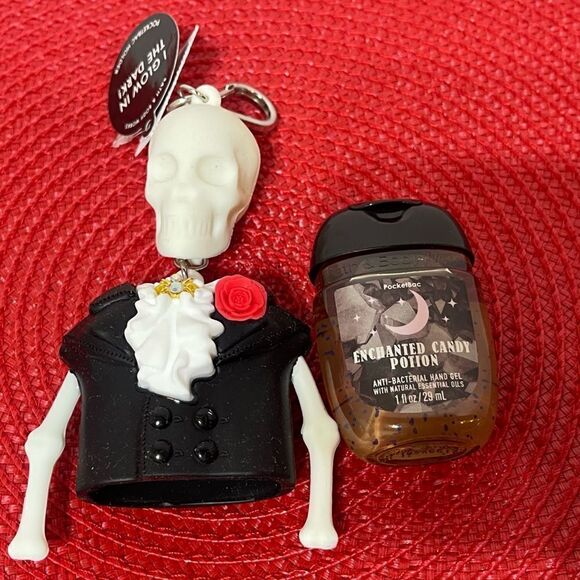 BBW Dapper Skeleton PocketBac holder and hand sanitizer NWT - Picture 2 of 5